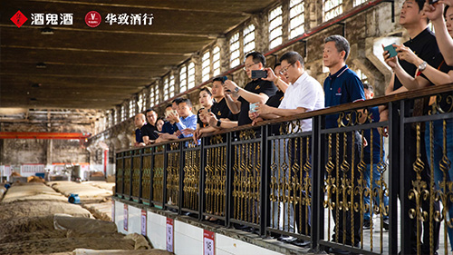 1657523637426762.jpg 8-9.jpg